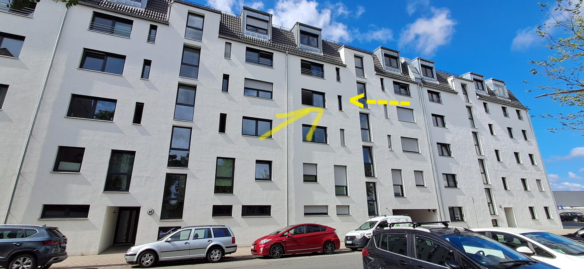 1 Hausansicht Straße