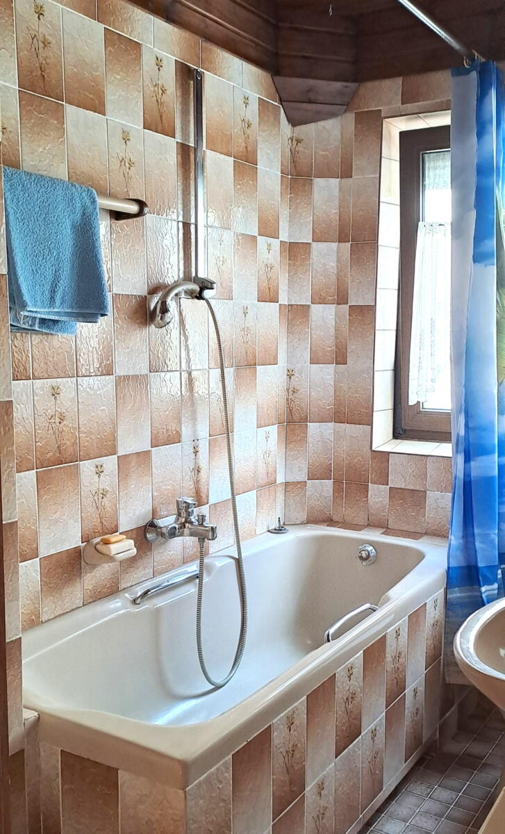 63-OG-Badezimmer