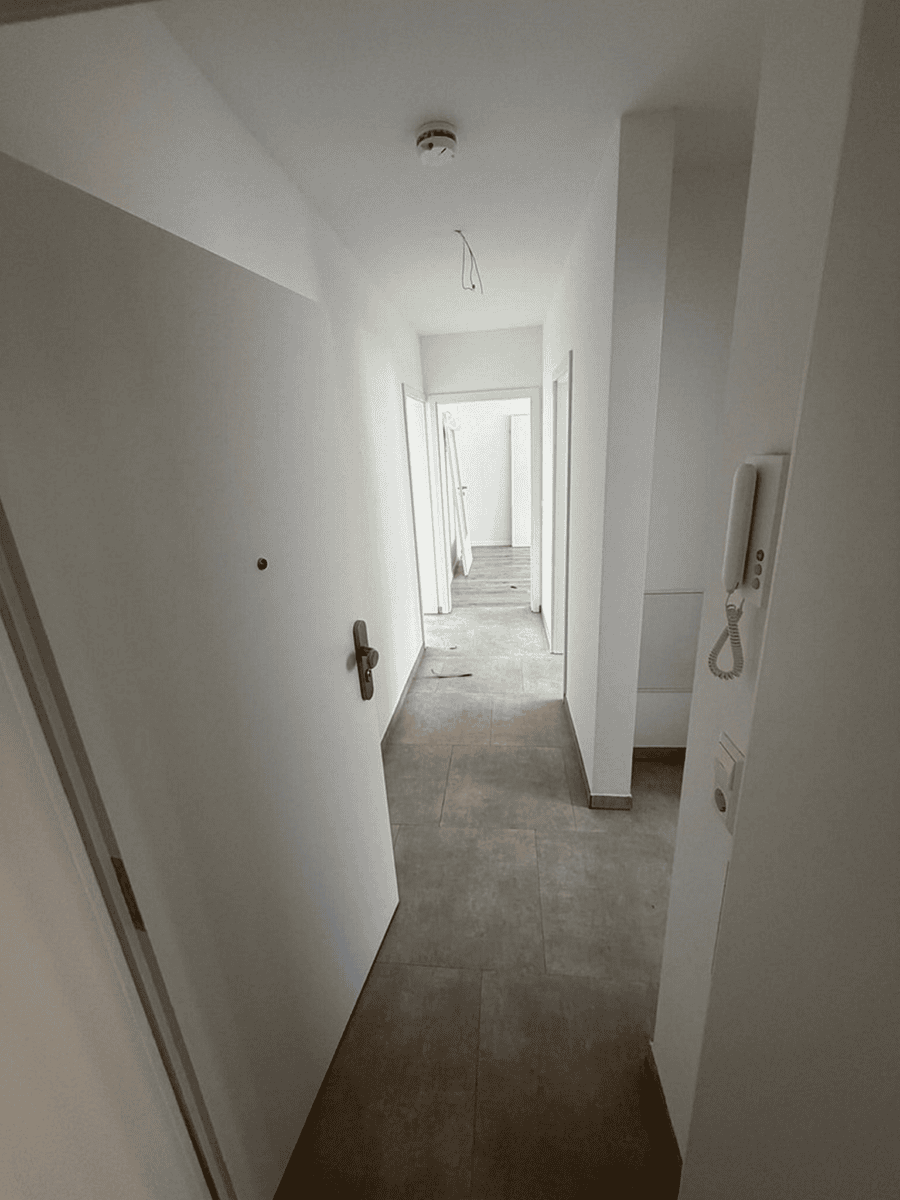 LH_2049499384_6