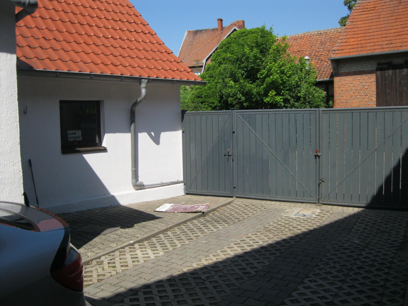 jj78
